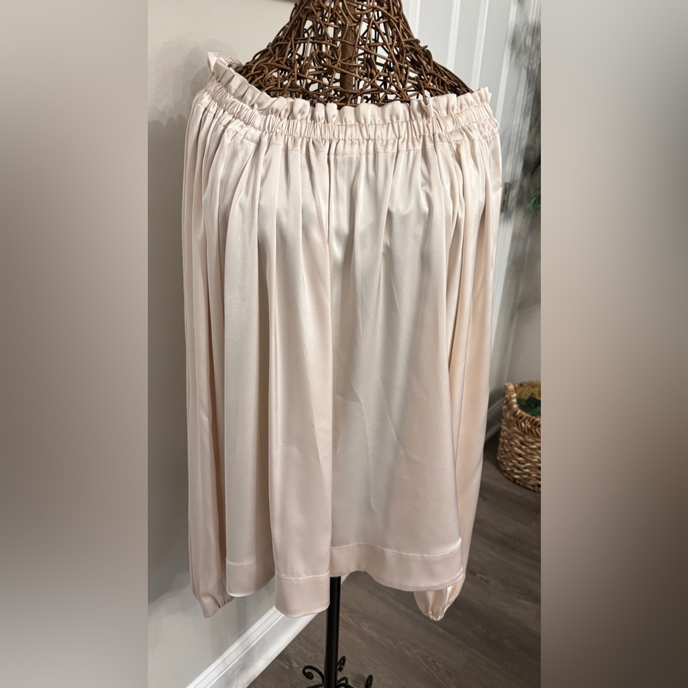 H&M Ivory Satin Oversized Blouse with Bishop Sleeves Size L